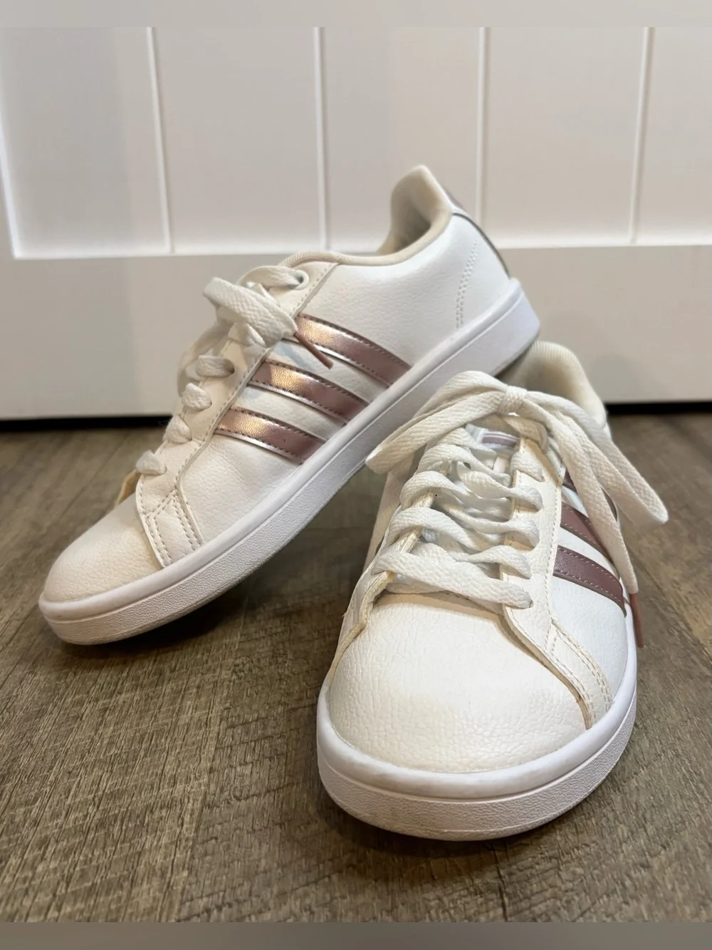 Adidas Grand Court Sneakers